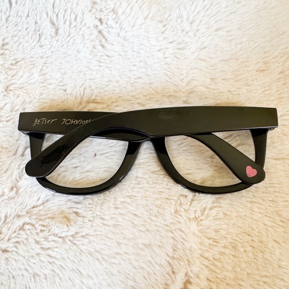 Betsy Johnson Black Oversized Glasses - Picture 2 of 4